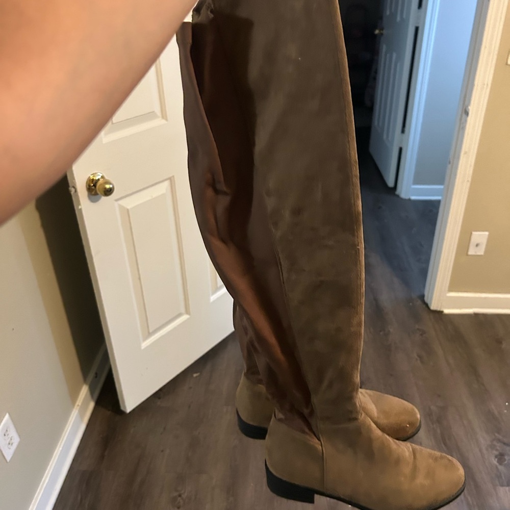 Brown Knee-High Women's Boots